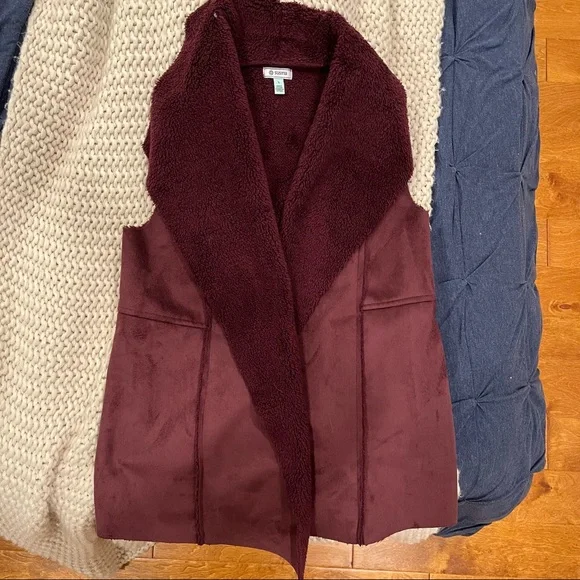 Susina Burgundy Sherpa Suede and Shearling Vest (Small) - Picture 4 of 4